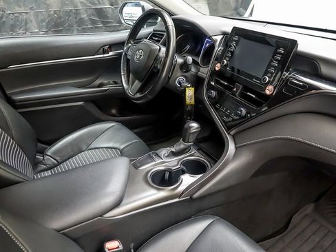 Certified 2023 Toyota Camry SE image 24