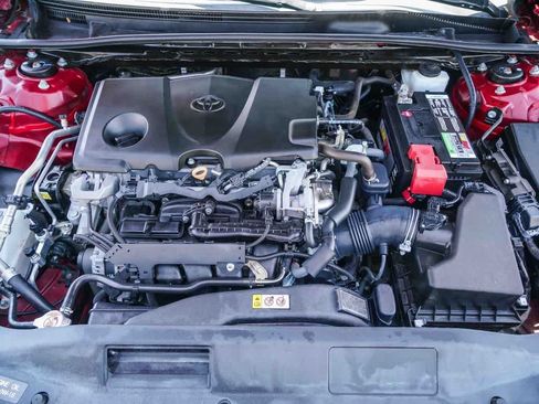 Used 2019 Toyota Camry LE FWD image 26