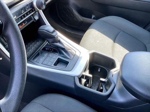 Used 2024 Toyota RAV4 LE image 18