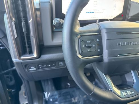 Used 2025 GMC Hummer EV 3X w/ LPO, Sport Package image 17