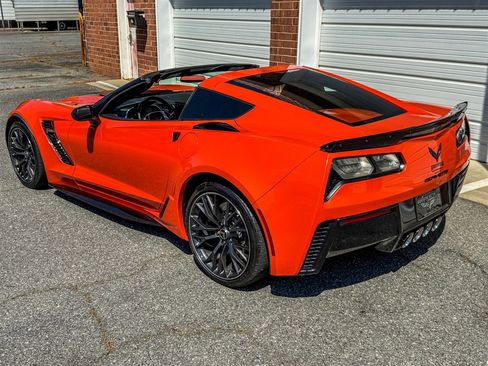 Used 2019 Chevrolet Corvette Z06 w/ Battery Protection Package image 24