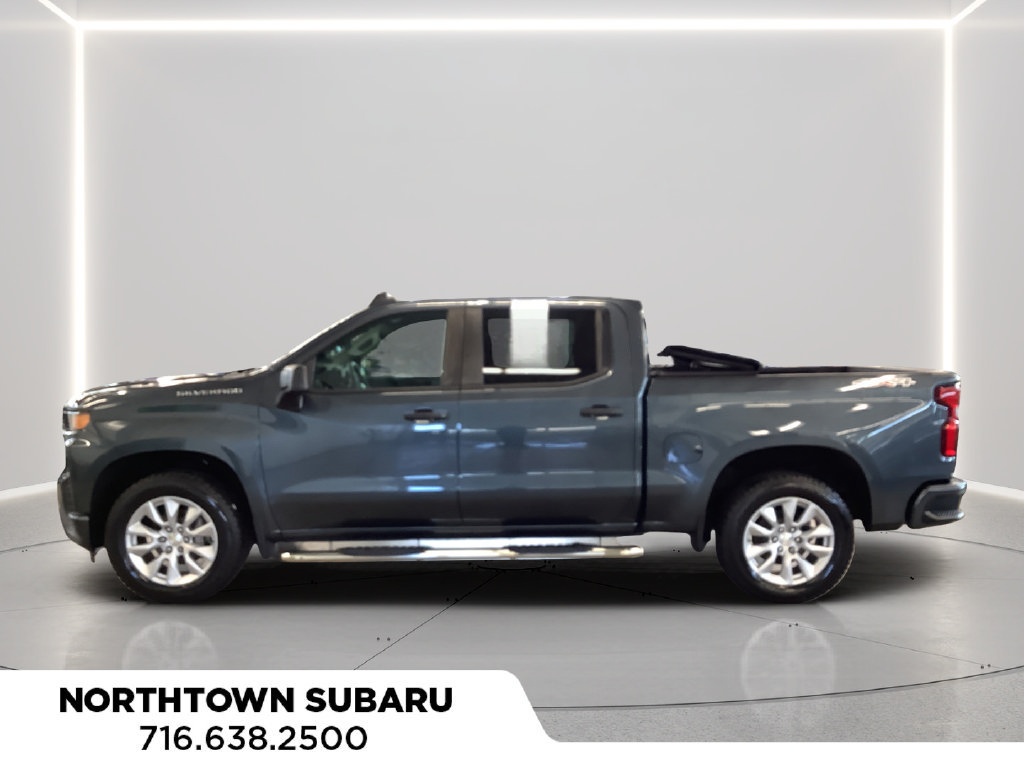 Used 2019 Chevrolet Silverado 1500 Custom w/ Custom Value Package AWD/4WD image 2