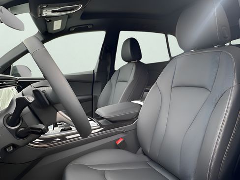 Certified 2026 Audi Q8 Premium Plus AWD/4WD image 23