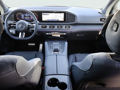 New 2026 Mercedes-Benz GLS 450 4MATIC image 15