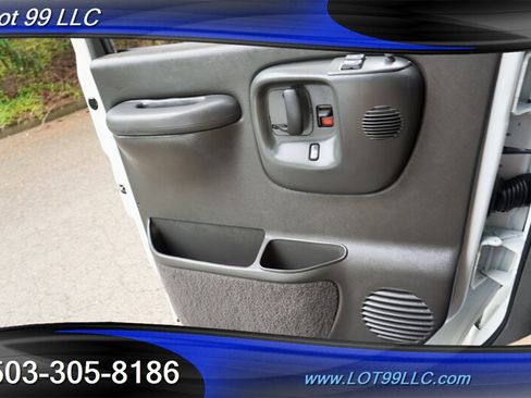 Used 2002 Chevrolet Express 3500 Extended Passenger w/ LS Preferred Equipment Group RWD image 23