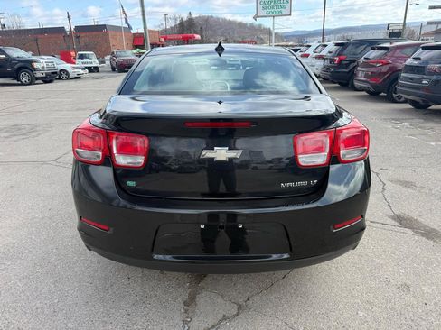 Used 2015 Chevrolet Malibu LT w/ Power Convenience Package image 4