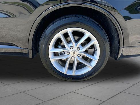 Used 2024 Dodge Durango GT RWD image 11
