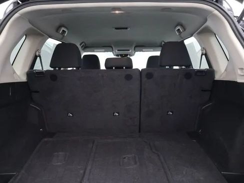 Used 2023 Nissan Rogue S AWD/4WD image 16