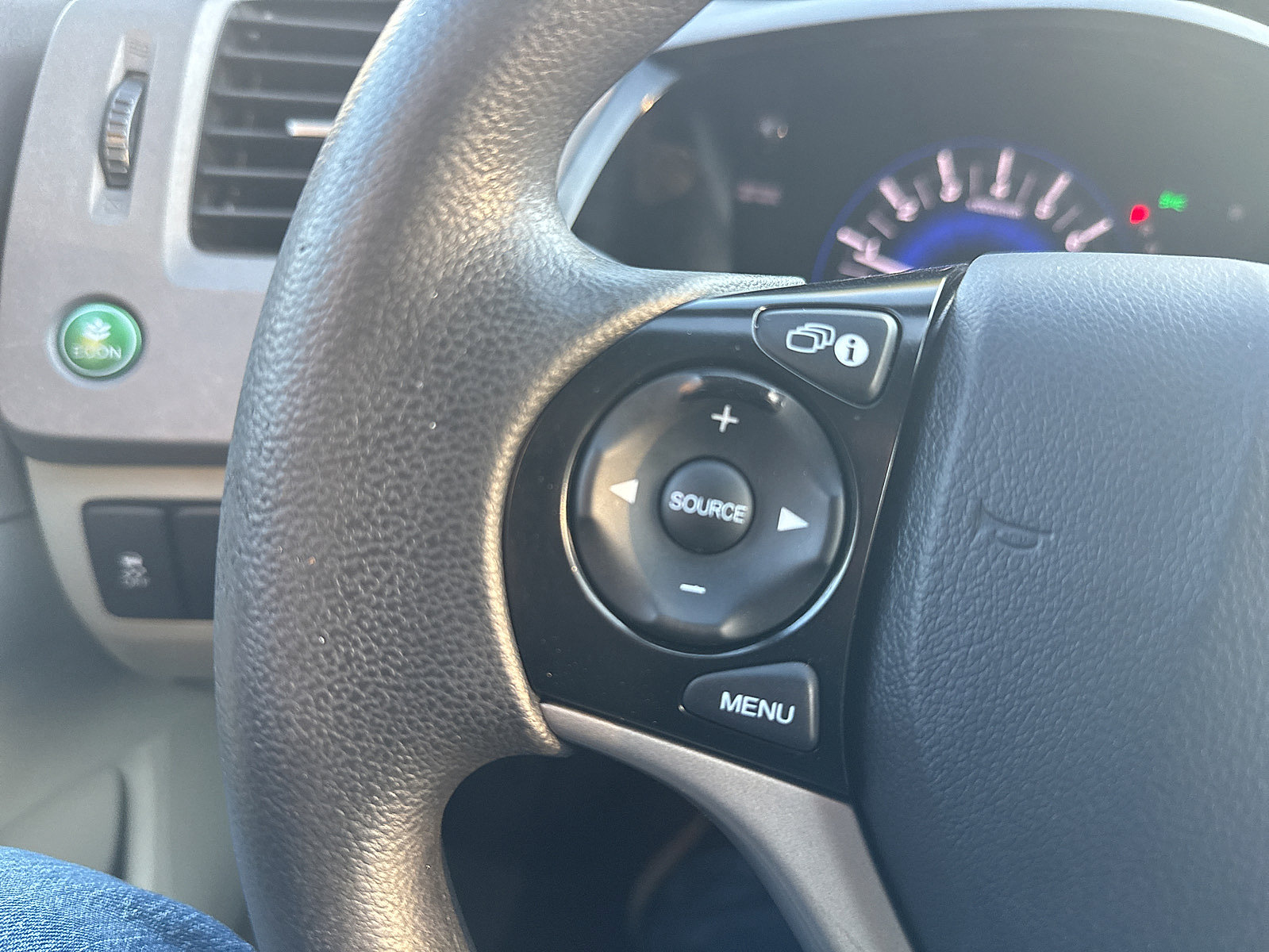 Used 2012 Honda Civic LX image 40