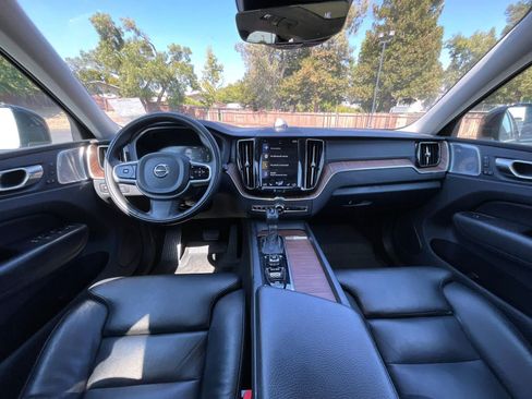 Used 2024 Volvo XC60 T8 Plus w/ Protection Package Premier AWD/4WD image 3