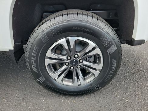 Used 2022 Chevrolet Colorado Z71 RWD image 10