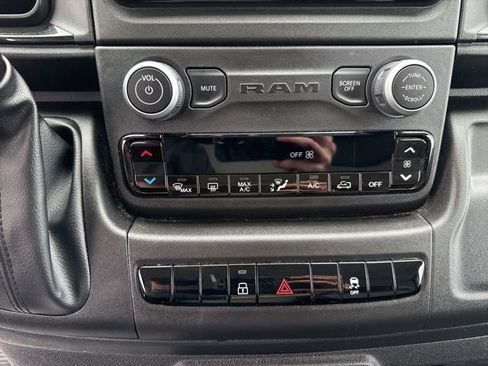 Used 2025 RAM ProMaster 3500 w/ Convenience Group image 15