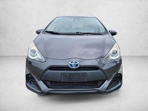 Used 2017 Toyota Prius C One FWD image 2