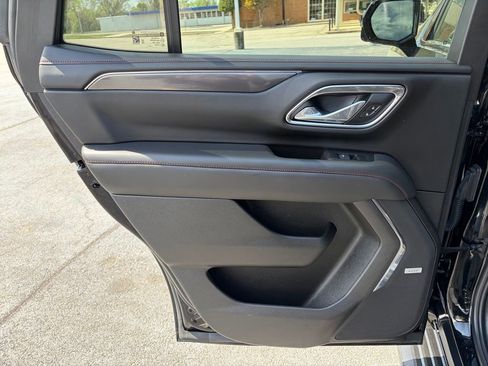 Used 2023 Chevrolet Tahoe RST w/ Luxury Package image 17
