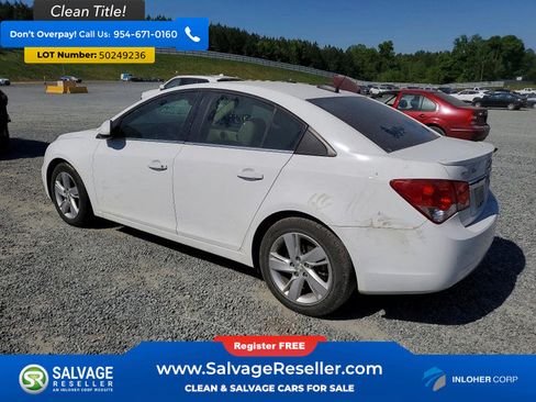 Used 2015 Chevrolet Cruze Diesel w/ Enhanced Safety Package FWD image 3