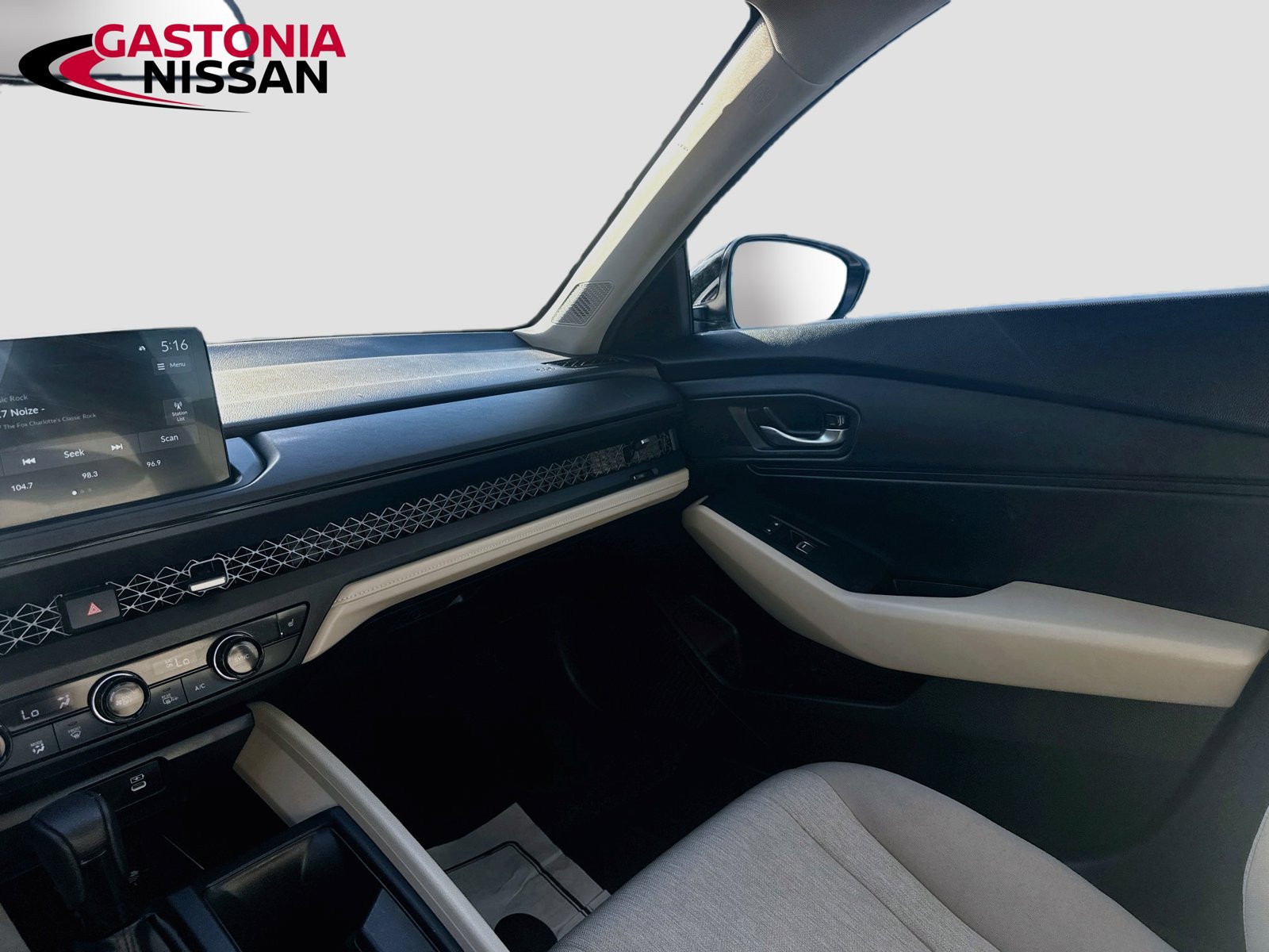 Used 2026 Honda Accord SE image 31