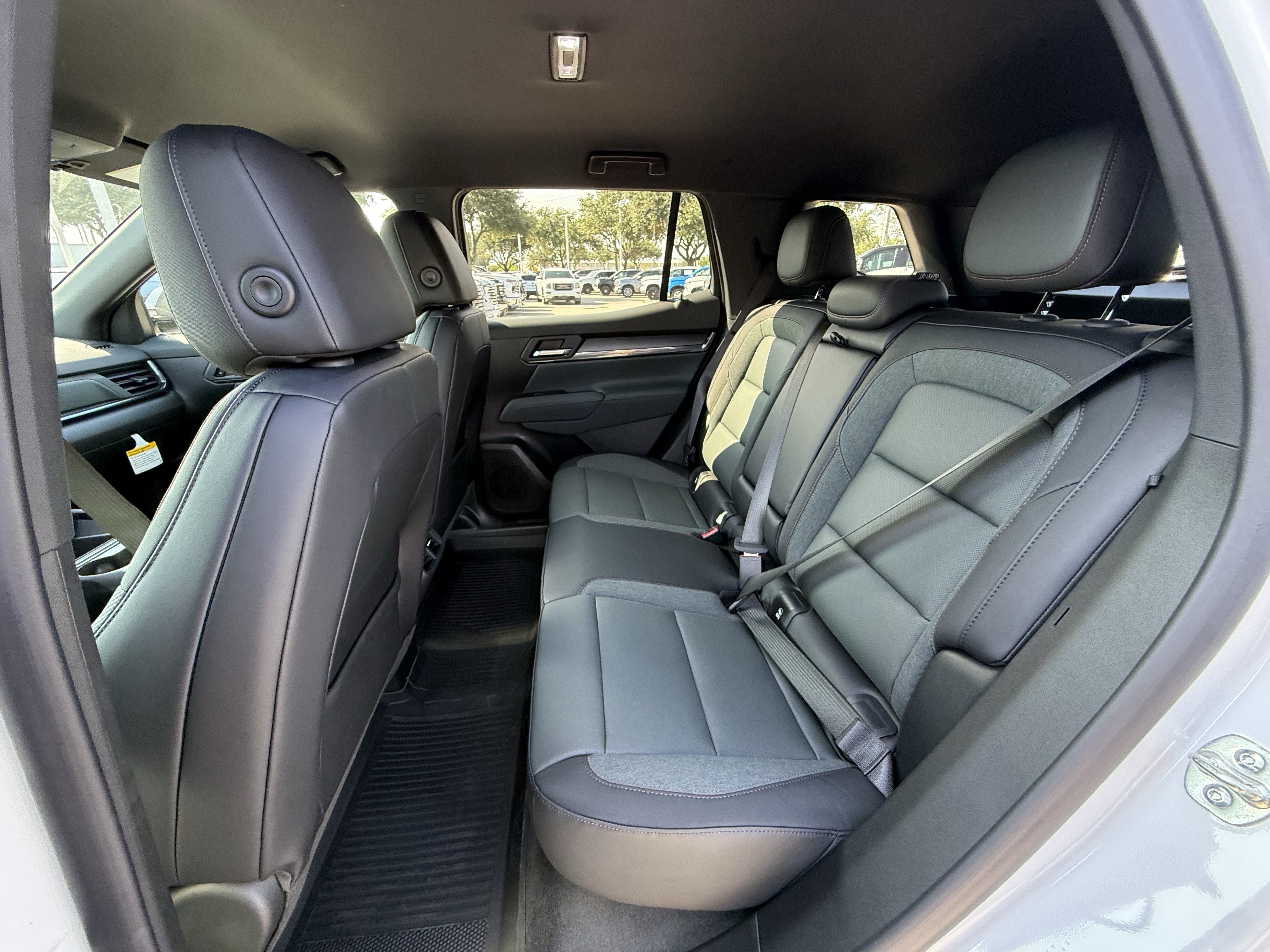 New 2027 GMC Terrain AT4 w/ Convenience Package III AWD/4WD image 16