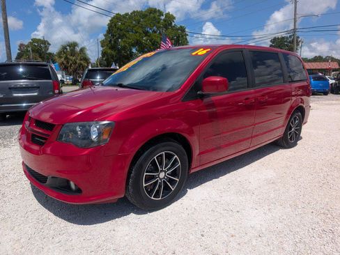 Used 2016 Dodge Grand Caravan R/T FWD image 1