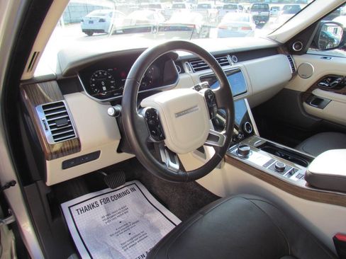 Used 2018 Land Rover Range Rover Supercharged image 11