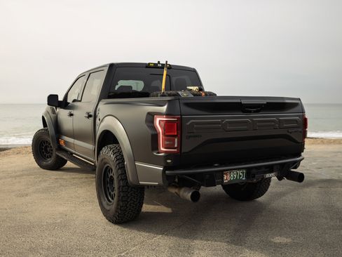 Used 2018 Ford F150 Raptor w/ Equipment Group 802A Luxury image 7