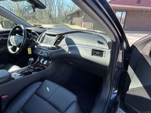 Used 2014 Chevrolet Impala LT FWD image 14