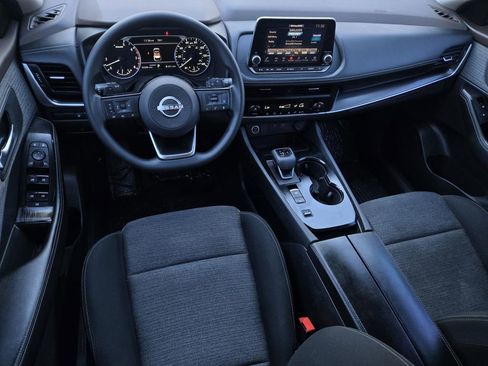 Certified 2023 Nissan Rogue SV image 15