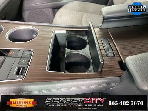 Used 2024 Toyota Sienna LE image 23
