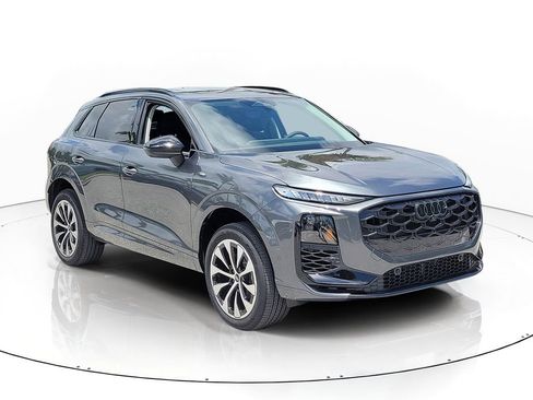 New 2026 Audi Q3 quattro 2.0T AWD/4WD image 1