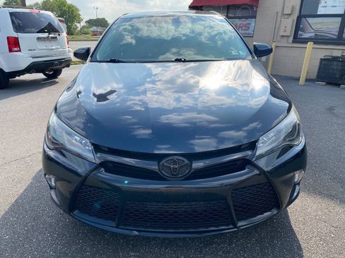 Used 2015 Toyota Camry SE FWD image 8