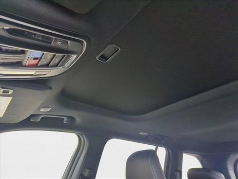 New 2025 Jeep Grand Cherokee Altitude image 16