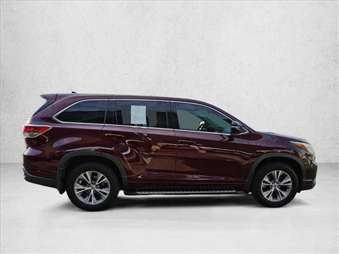 Used 2015 Toyota Highlander Plus image 4