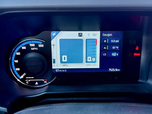 Used 2023 Ford Bronco 2-Door w/ Sasquatch Package image 18