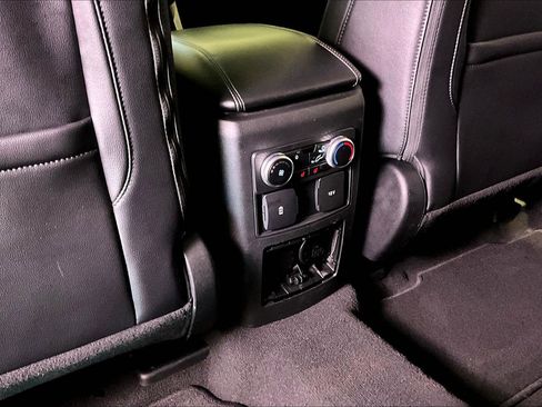 Used 2023 Ford Explorer Limited AWD/4WD image 11