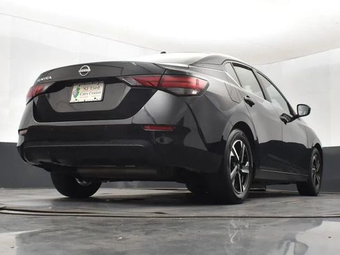 Used 2025 Nissan Sentra SV FWD image 13