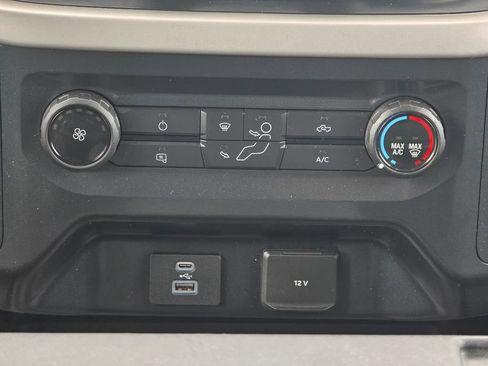 Used 2021 Ford F150 XL w/ Equipment Group 101A High RWD image 16
