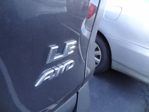 Used 2023 Toyota RAV4 LE AWD/4WD image 6