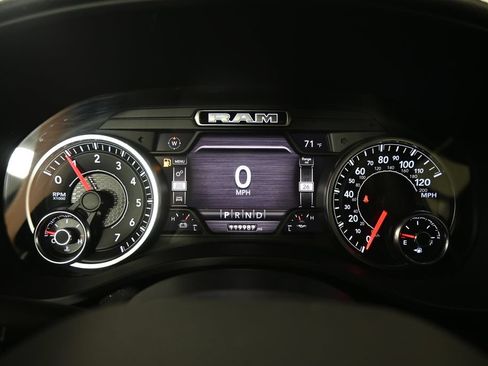 Used 2020 RAM 1500 Laramie AWD/4WD image 25