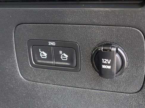 Used 2024 Kia Sorento S FWD image 58