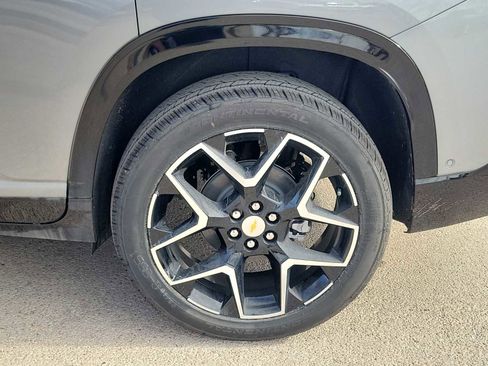 New 2026 Chevrolet Traverse High Country w/ LPO, Floor Liner Package AWD/4WD image 12