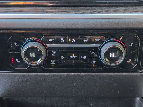 Used 2023 Chevrolet Silverado 1500 RST image 21