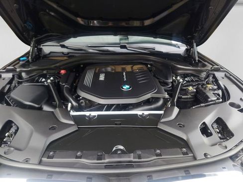 Used 2018 BMW 540i xDrive AWD/4WD image 19