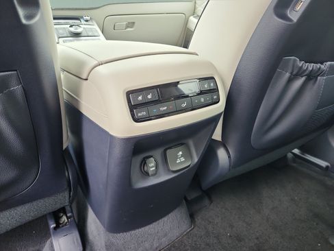 Certified 2022 Hyundai Palisade Calligraphy FWD image 19