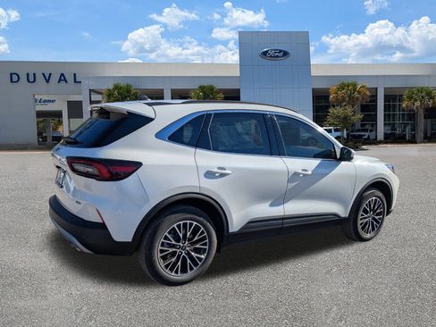 New 2026 Ford Escape SE w/ PHEV Premium Package image 4