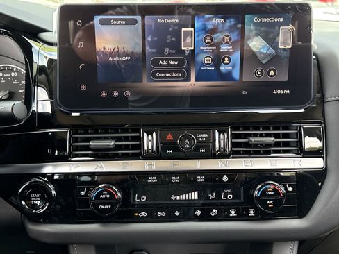 New 2026 Nissan Pathfinder SV w/ SV Premium Package FWD image 4