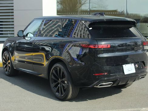 New 2026 Land Rover Range Rover Sport Dynamic SE AWD/4WD image 11