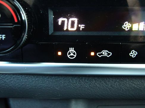 Used 2023 Nissan Rogue S AWD/4WD image 13