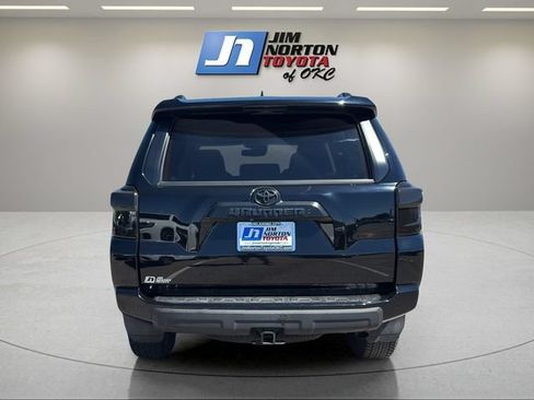 Used 2021 Toyota 4Runner TRD Off-Road Premium w/ Moonroof Package AWD/4WD image 6