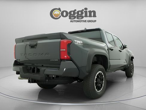 New 2025 Toyota Tacoma TRD Off-Road image 17