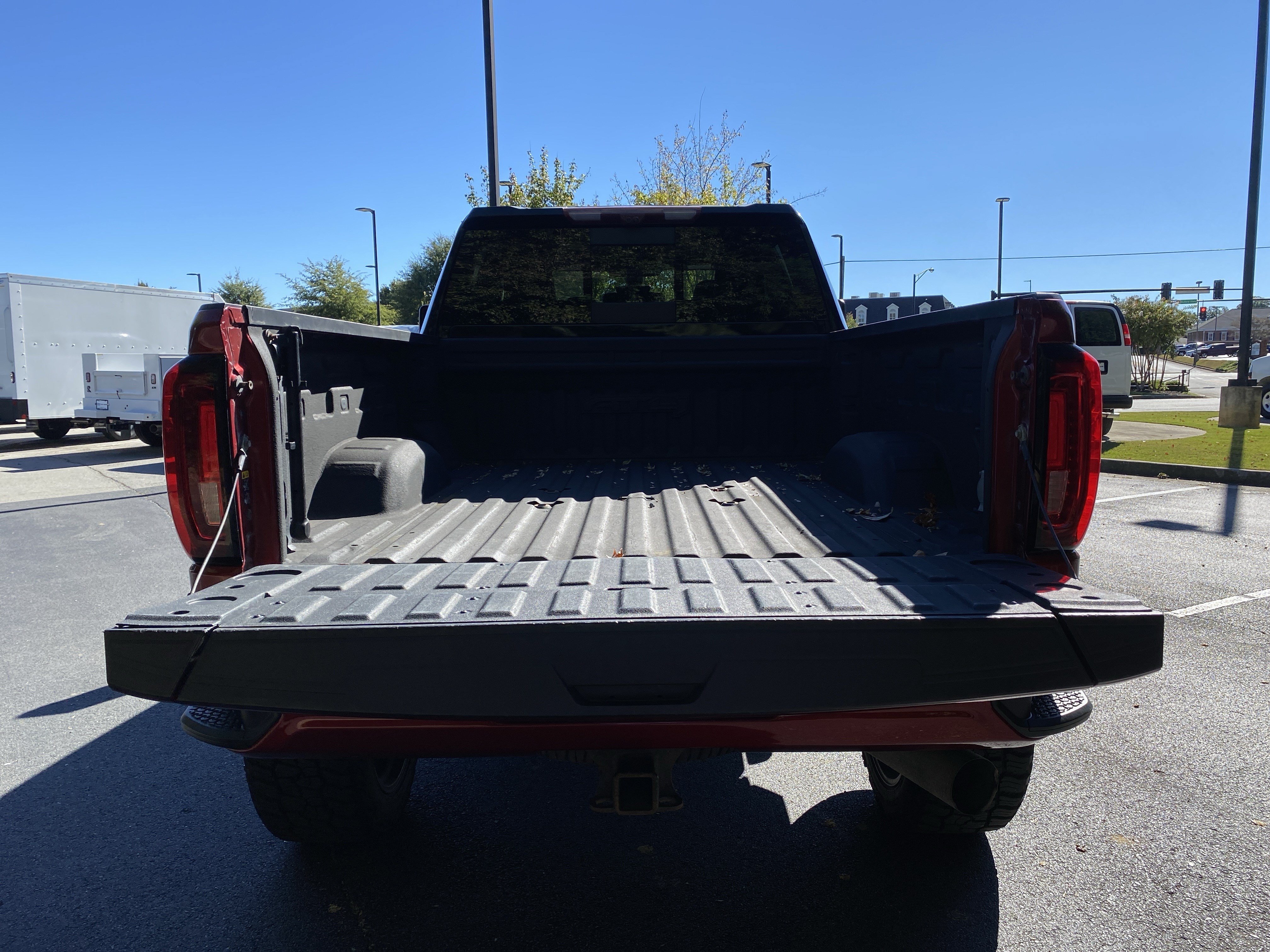 Used 2021 GMC Sierra 2500 AT4 w/ AT4 Premium Plus Package AWD/4WD image 12