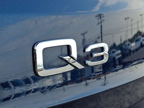 Used 2020 Audi Q3 2.0T Premium w/ Convenience Package AWD/4WD image 33